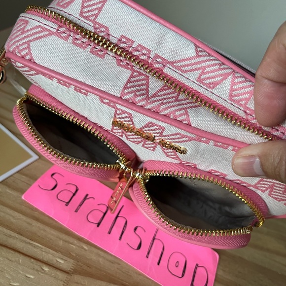 🌼Michael Kors Purse - Picture 11 of 16